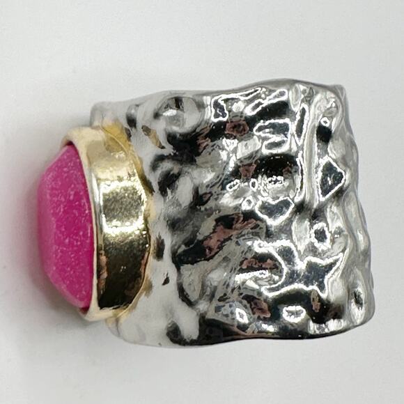 Pink Faceted Ring Hammered Silver Two tone Size 7.5 7 1/2 Costume Jewelry Funky - Picture 3 of 10